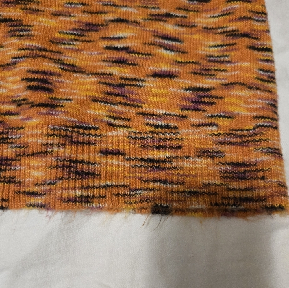 Lane Bryant Cardigan In Orange Size 18/20 Some Pilling On Bottom - Picture 4 of 9